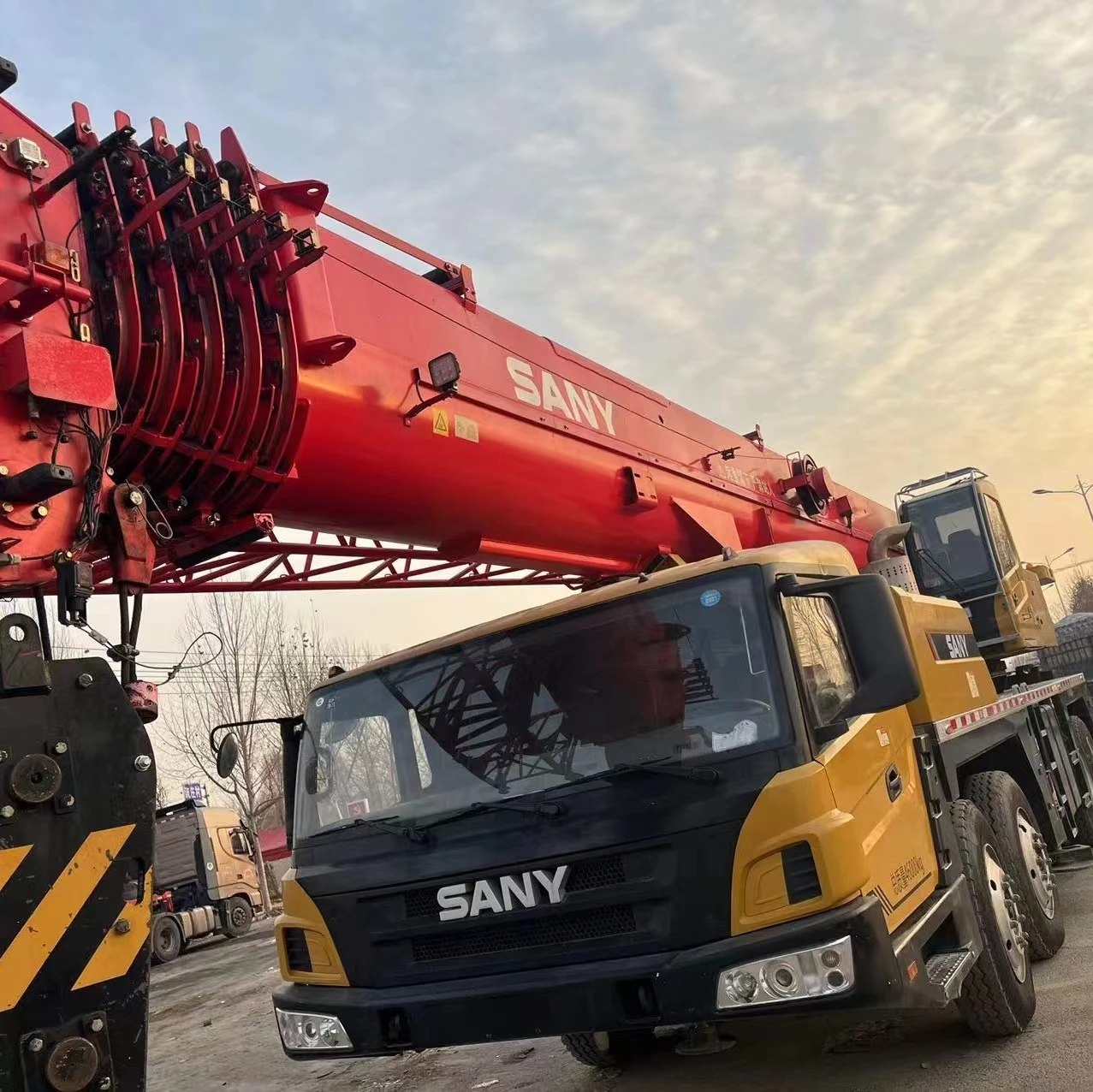 Машины и оборудование для продажи Подержанный автокран Sany 75T Spot 30T-220T гусеничный кран цена