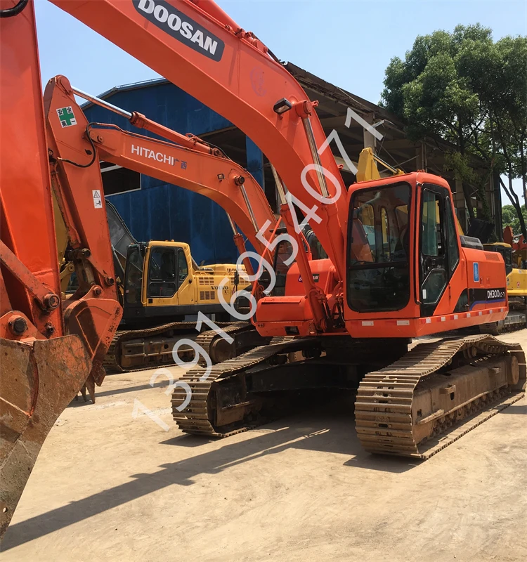 Spot original second-hand 300 excavator  Doosan 30 ton crawler excavator  used  Daewoo DH300LC-7  Excavator