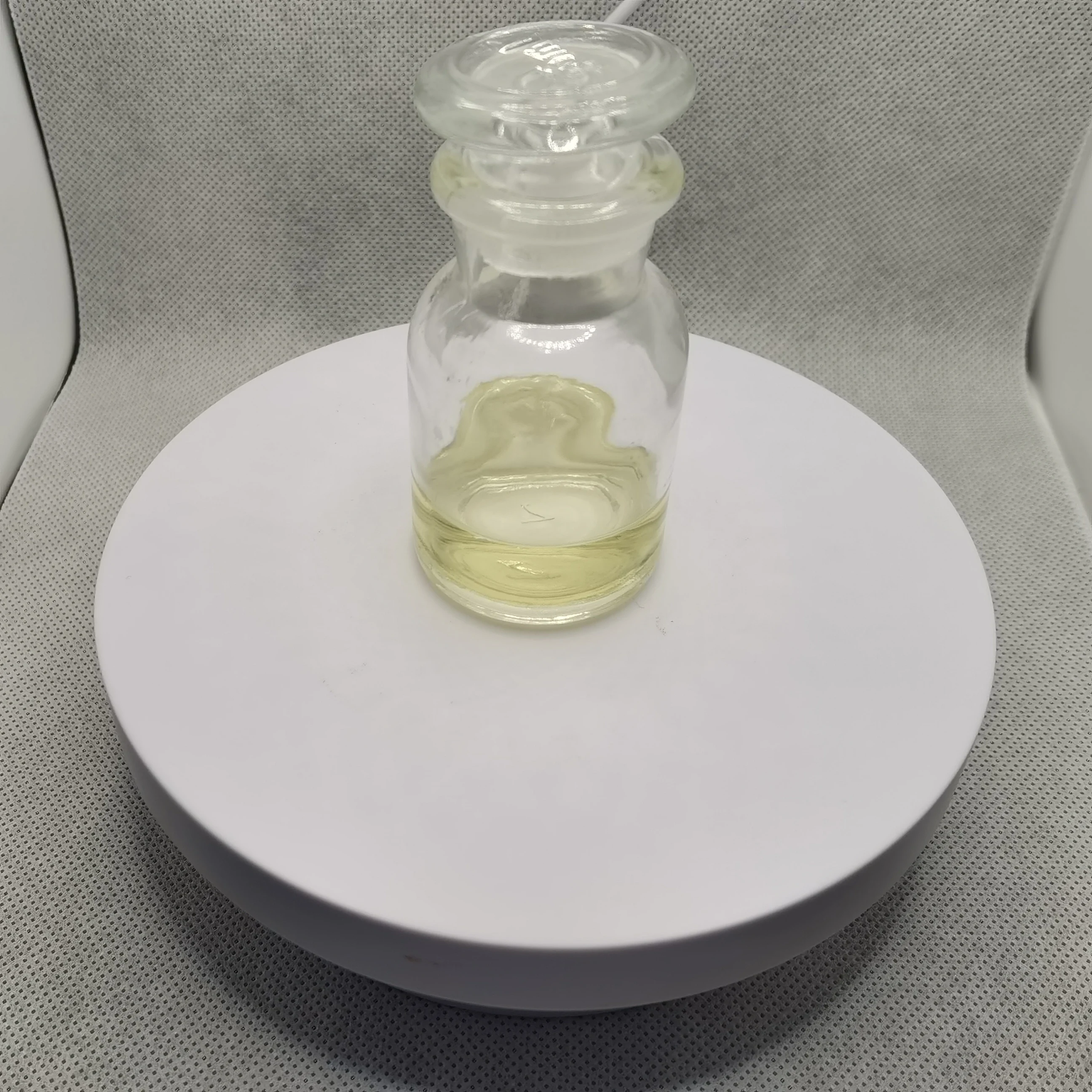 Hot Sorbitan Monooleate selling CAS 1338-43-8 Best price liguid Safe transportation