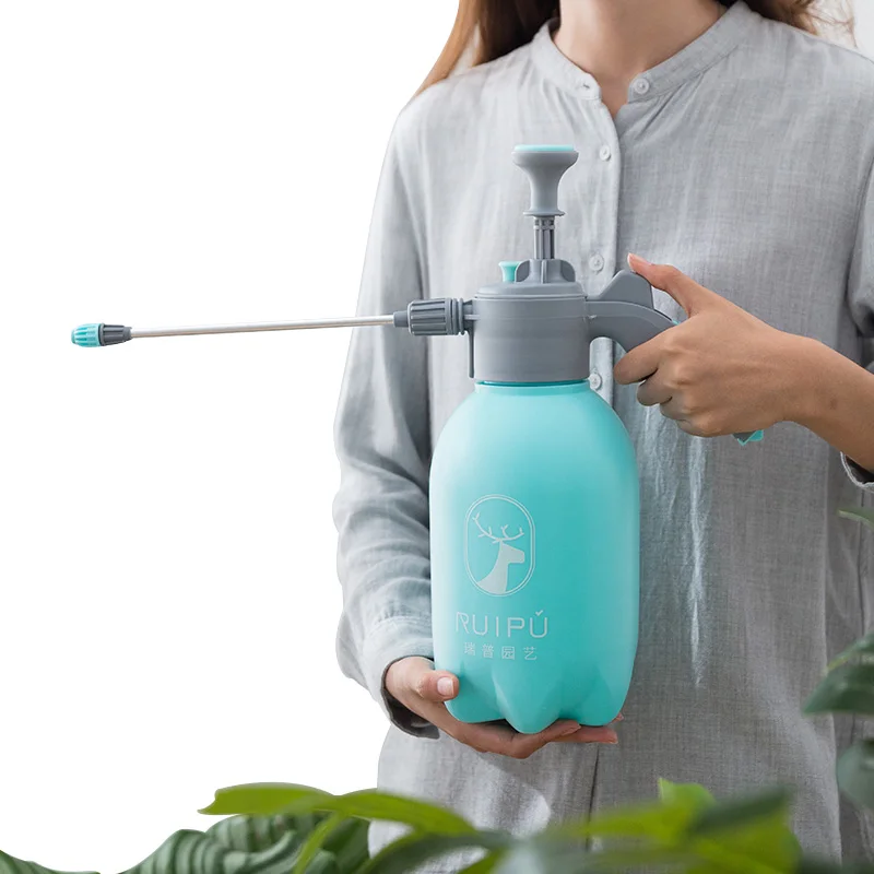 2 Liter RUIPU Agricultural Sprayer Customized Small Pressure Sprayer Plastic Pressure Water Sprayer Hand Spray For Garden