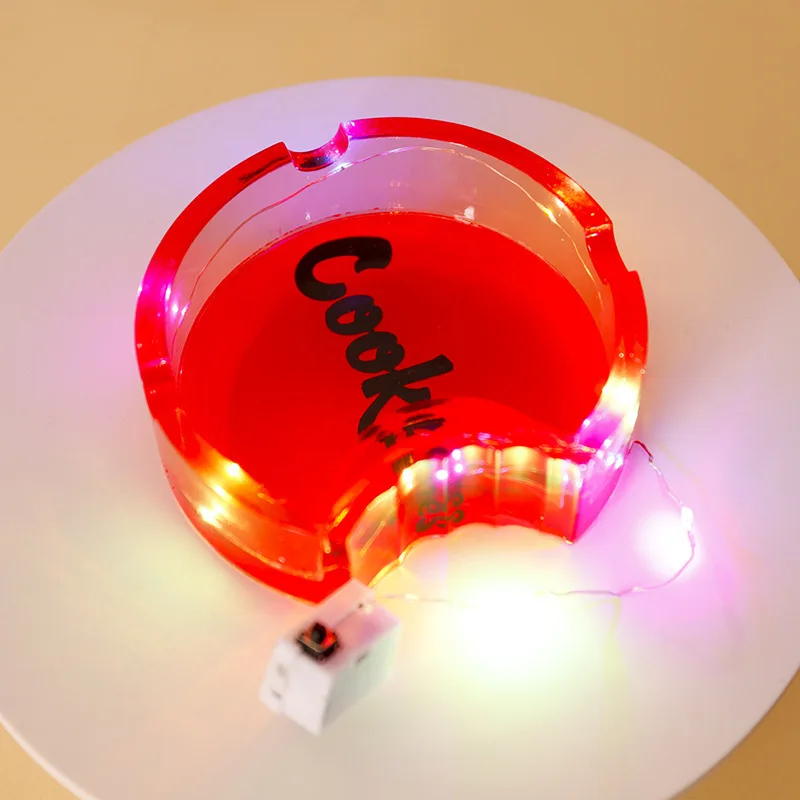 Factory Wholesale OEM Smoking Accessories Creative Portable Semilunar Resin Ashtray With Light