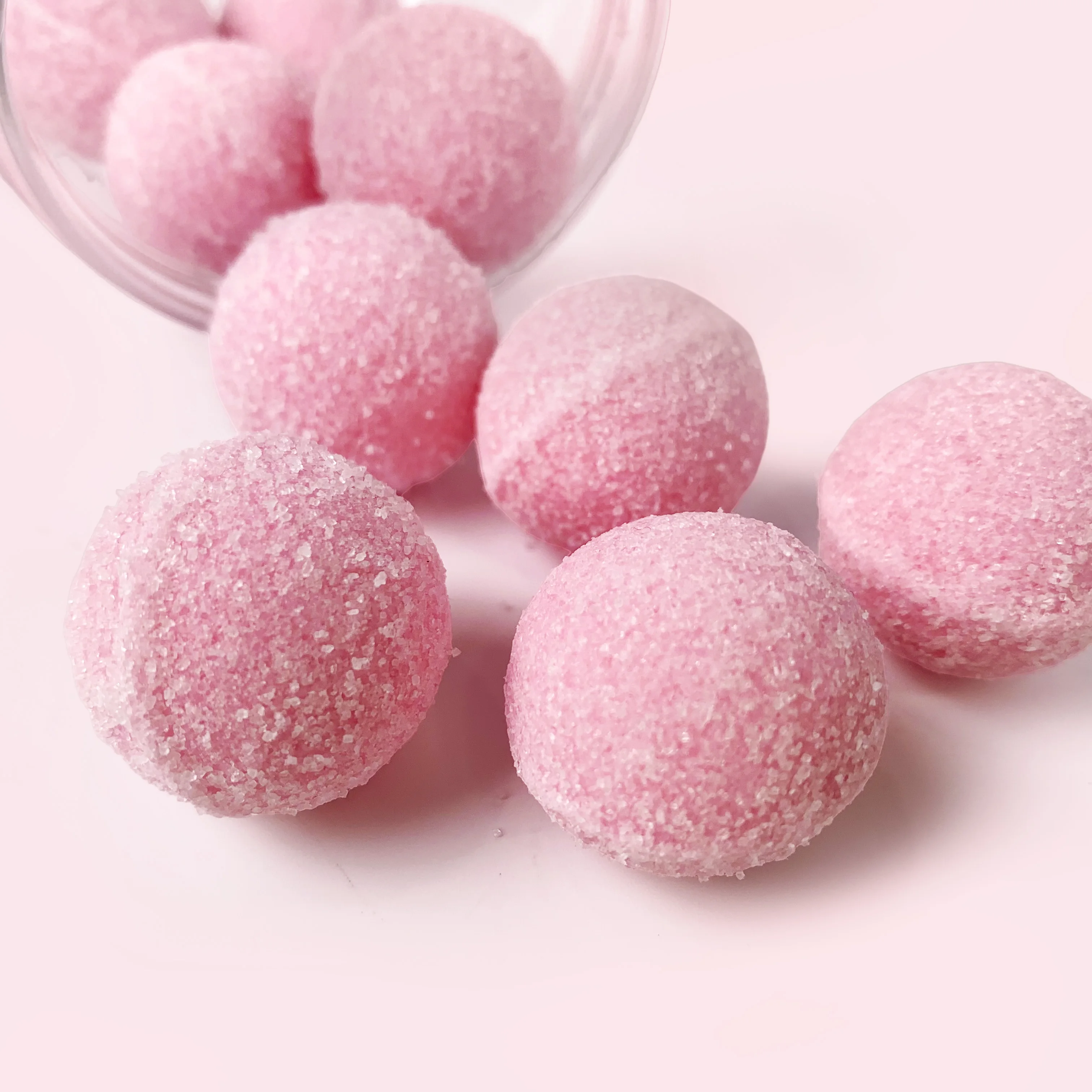 Private Label Natural Vegan Whitening Gentle Exfoliate Body Polish in Balls Shape Sugar Body Scrub in Jar