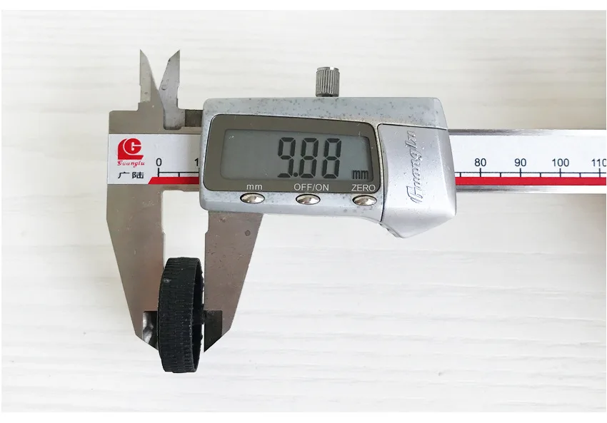 Premium 28mmx10mm Plastic Toy Car Tires Molded Small Toys Spare Complete Parts Accessory Wheels