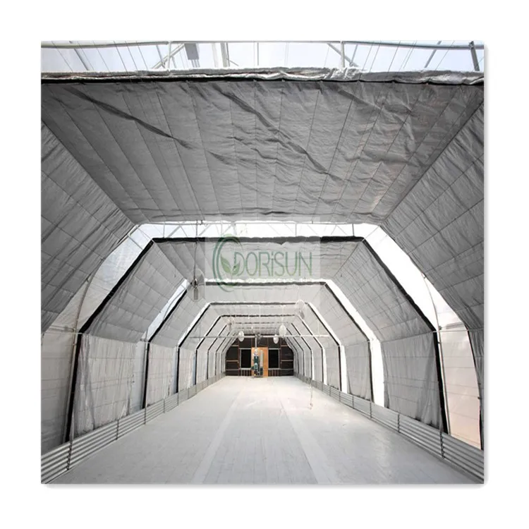 Cheap price single span PE film light deprivation greenhouse with rolling blackout