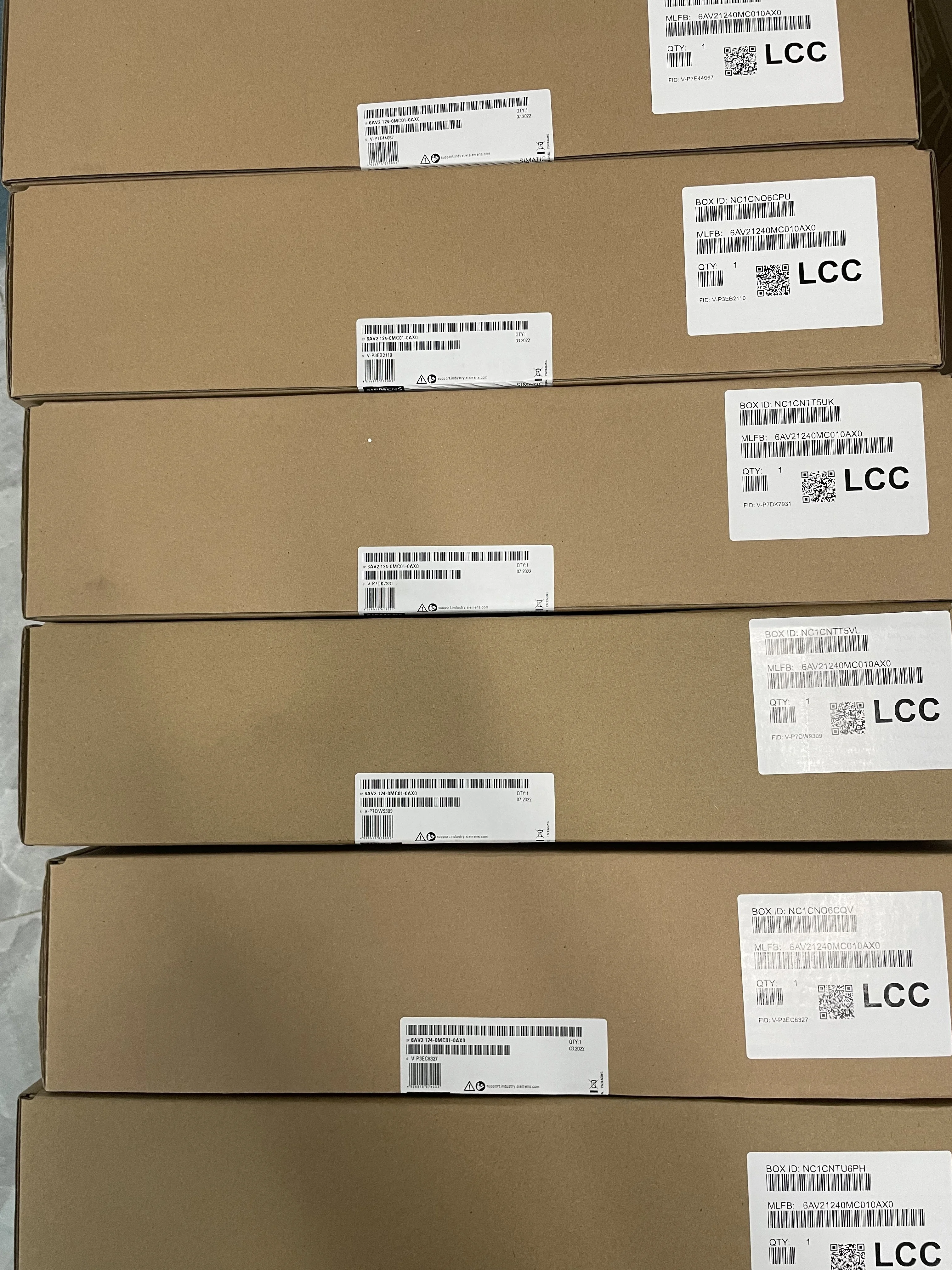 6AV6642-0BA01-1AX1 6ES7322-1BL00-0AA0 6ES7322-1BH01-0AA0 6ES7451-3AL00-0AE0 plc