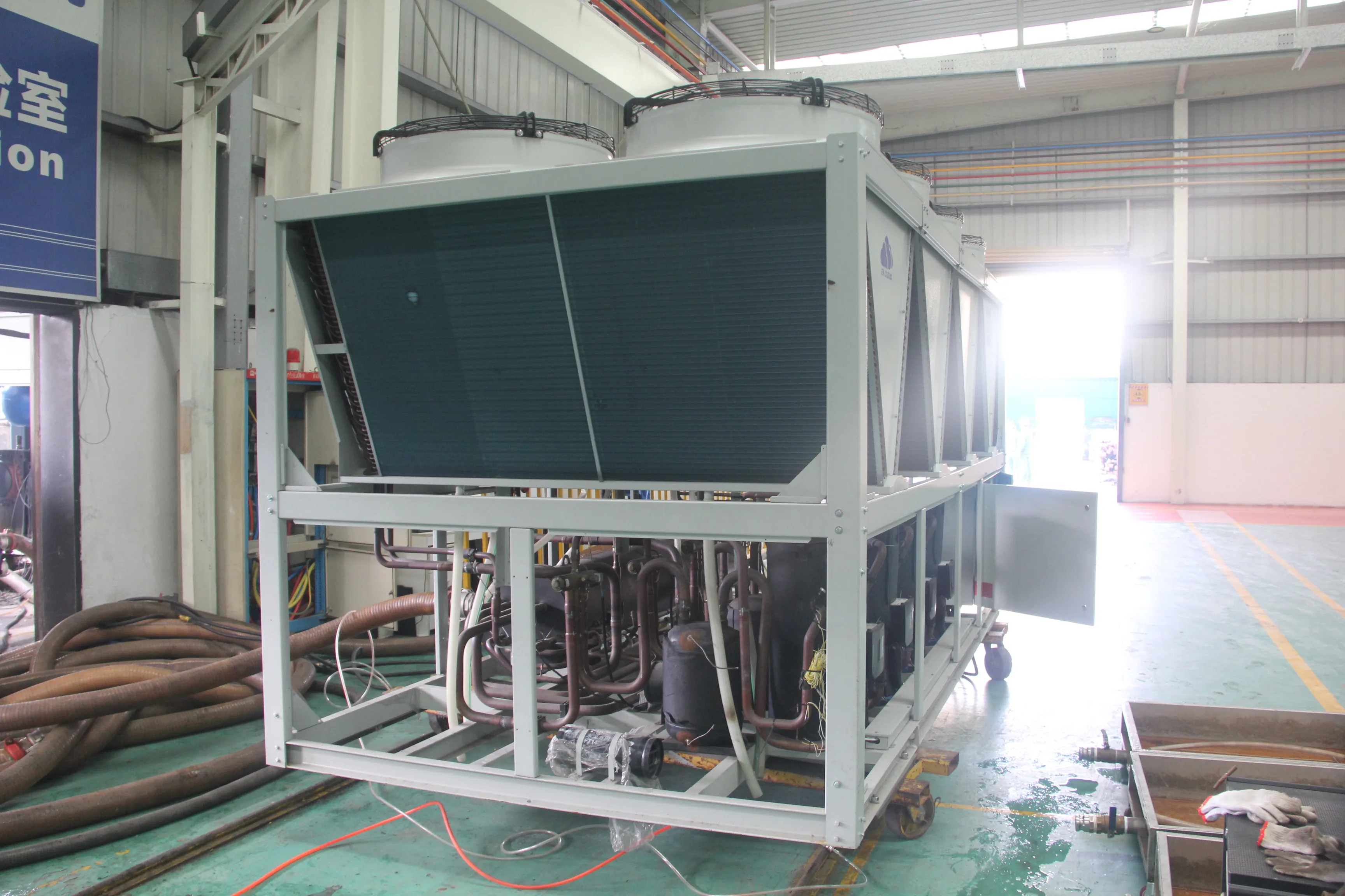 Heat Pump energy saving reduced emissions air cooled scroll chiller air cooled water chiller