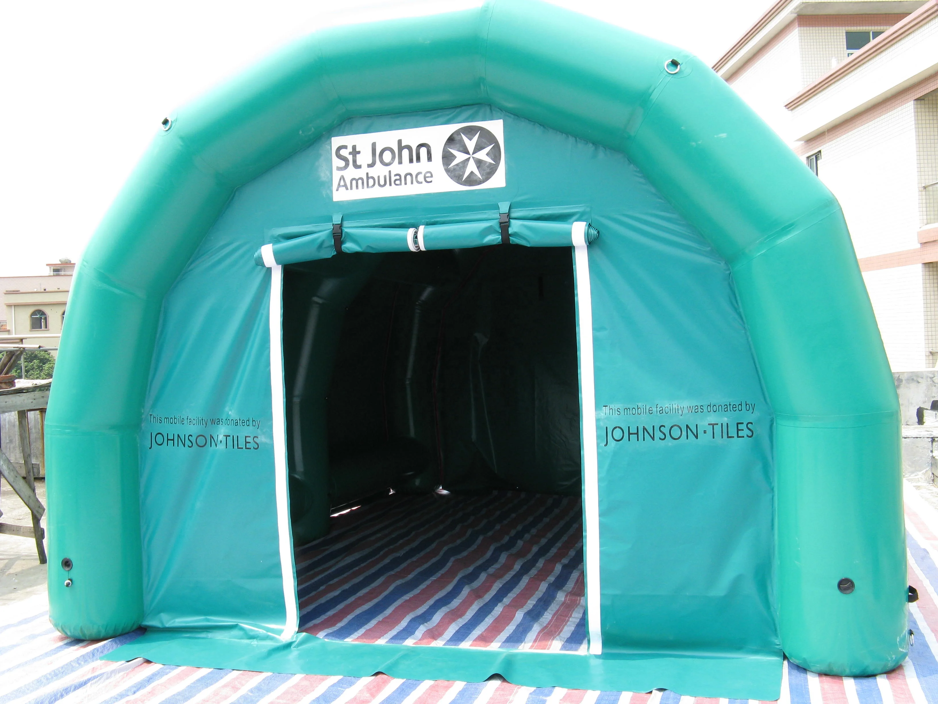 
inflatable mobile hospital tent rescue shelter customized colors, sizes 
