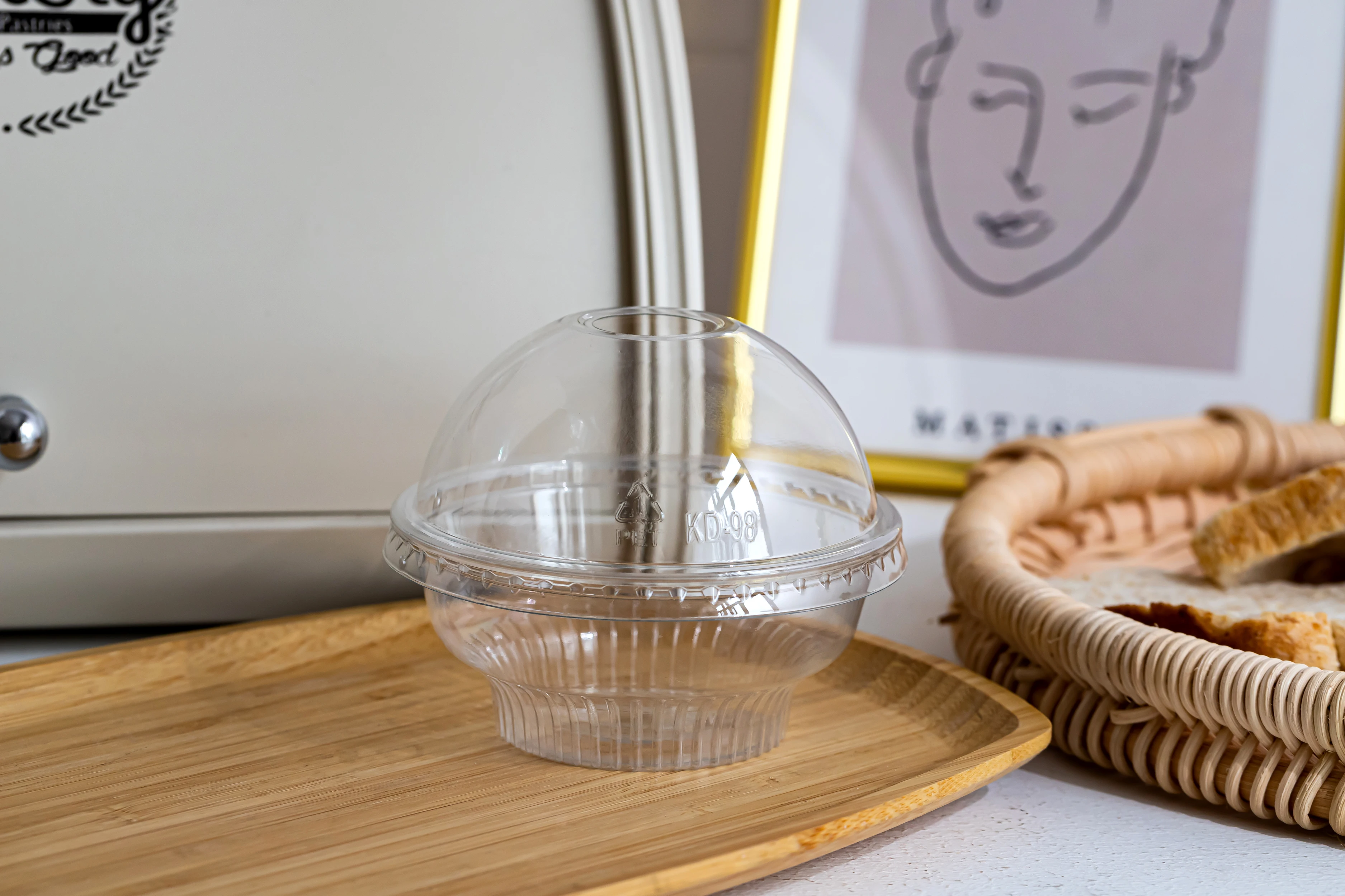 Wholesale 5 6 7 8 9 12oz food cake moussee container clear yogurt plastic cup for ice cream dessert cups snack bowl with Lids