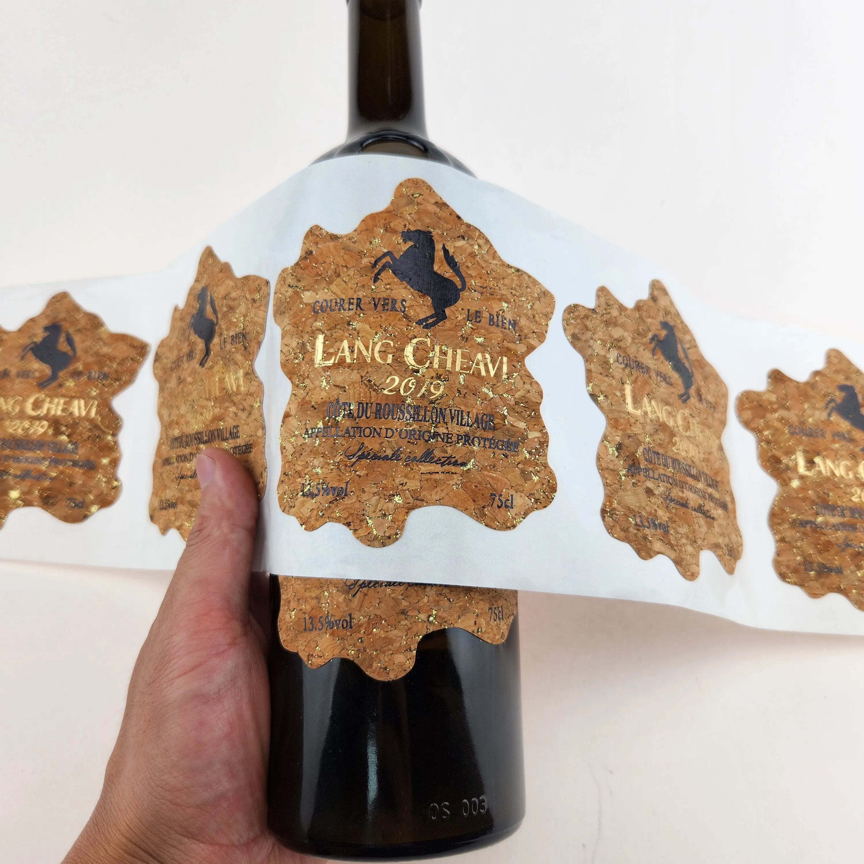 Custom Printing Adhesive Embossed Oak Wine Bottle Label Luxury Hot Stamping Gold Foil Cork Wine Label