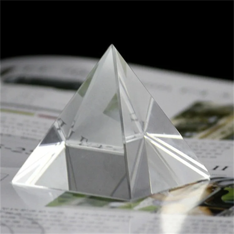 Manufacturers supply K9 Crystal Craft Souvenir Gift Counter Decoration Gifts Crystal Glass pyramid Paperweight
