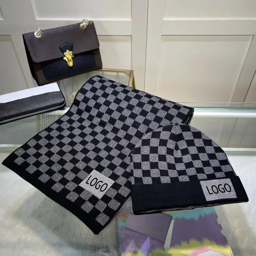 New high quality designer hats and scarf set letter jacquard knitted wool luxury beanie hot selling scarfs luxury brand