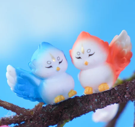 miniature cute cartoon arts and craft small micro garden decoration animal sculpture love couple resin bird figurines bath toys