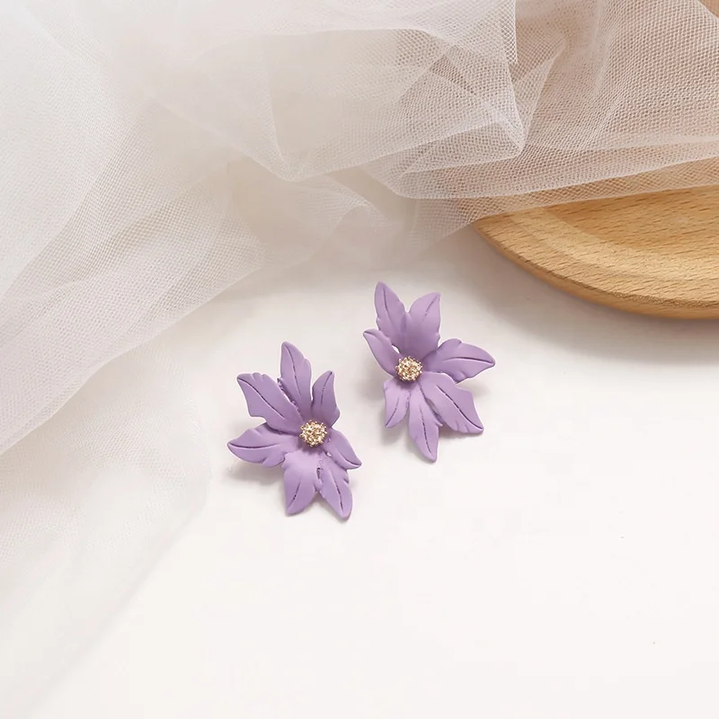 European Style Women Maple Leaf Earrings Large Ear Stud Statement Flower Earrings