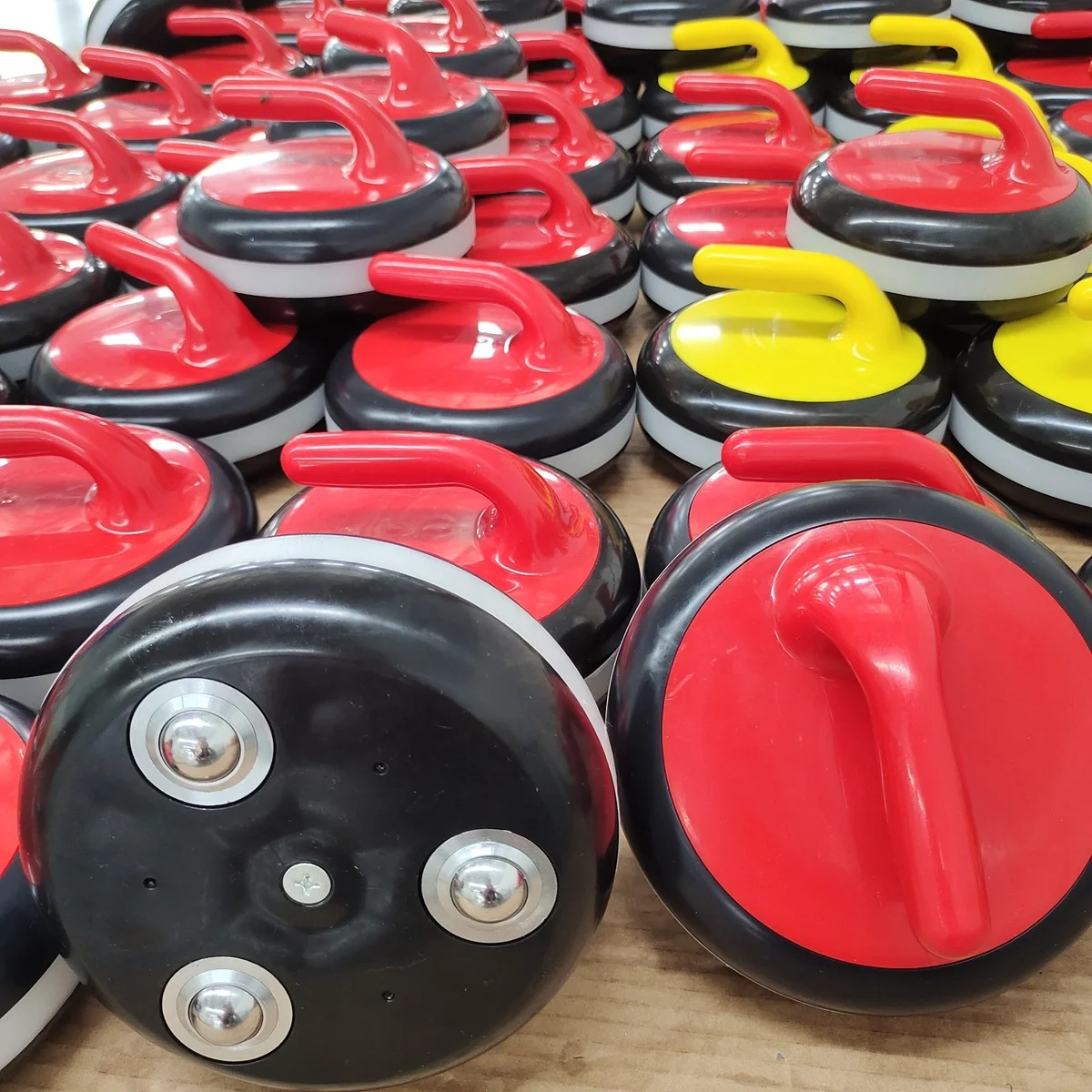 Plastic Curling Stone Curling Game Curling Sport Curling Toys Curling Track and Floor Curling Stone for Sale