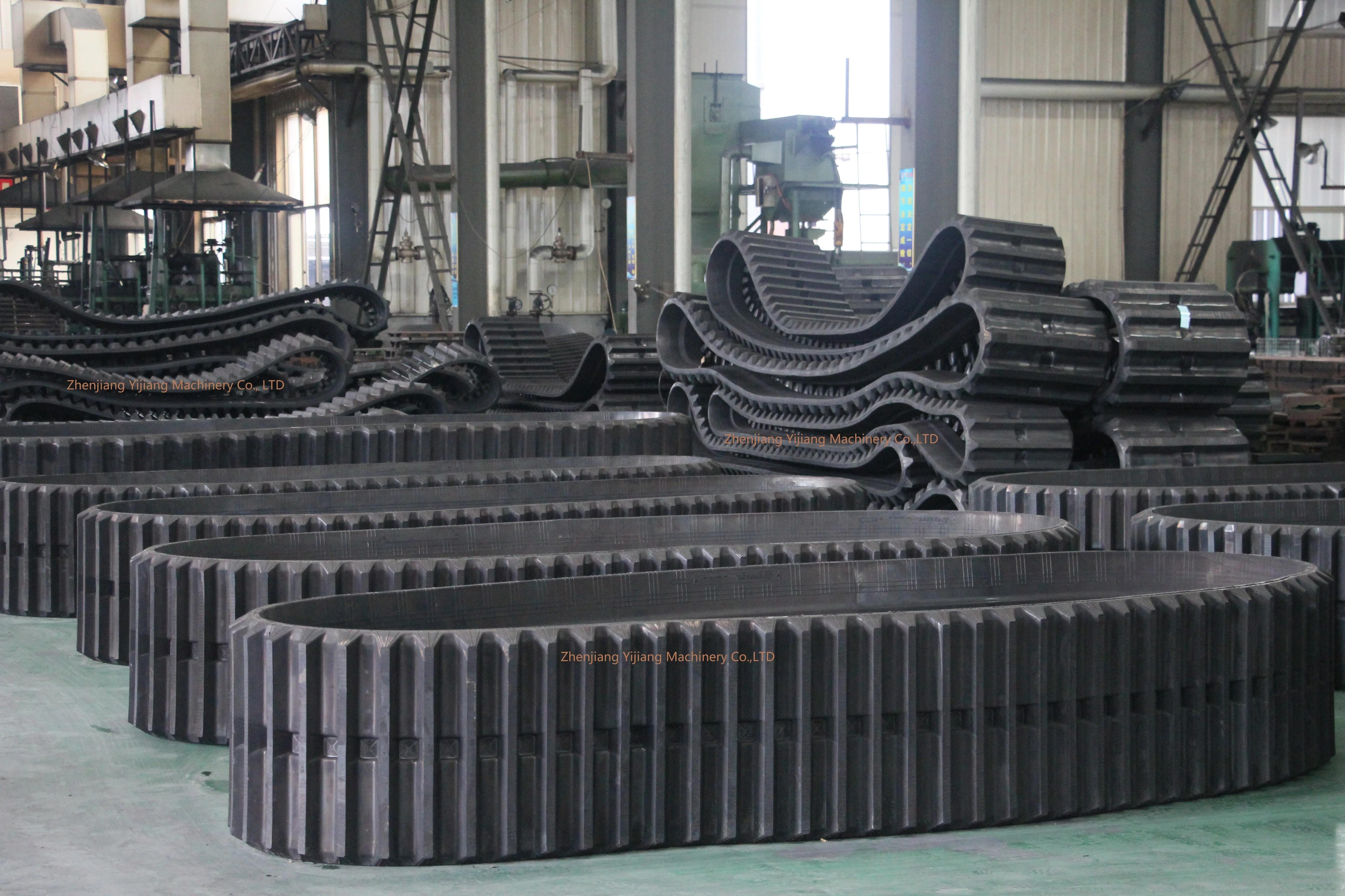 Rubber track 800x150x66 for multifunctional Morooka MST3000VD dump truck crawler undercarriage