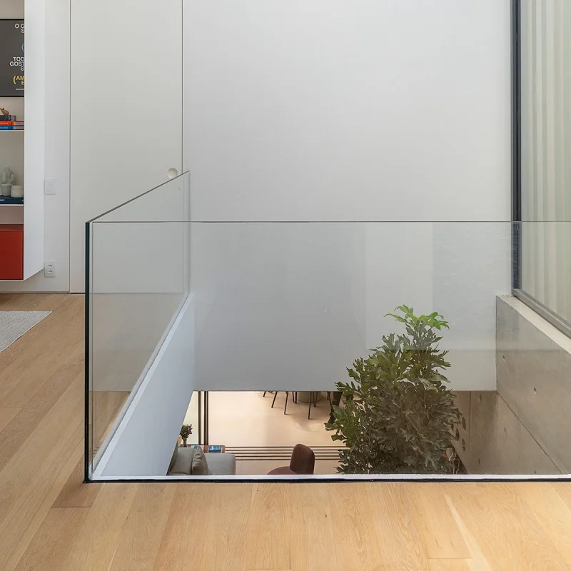 Cheap prices indoor outdoor frameless tempered laminated glass staircase railing