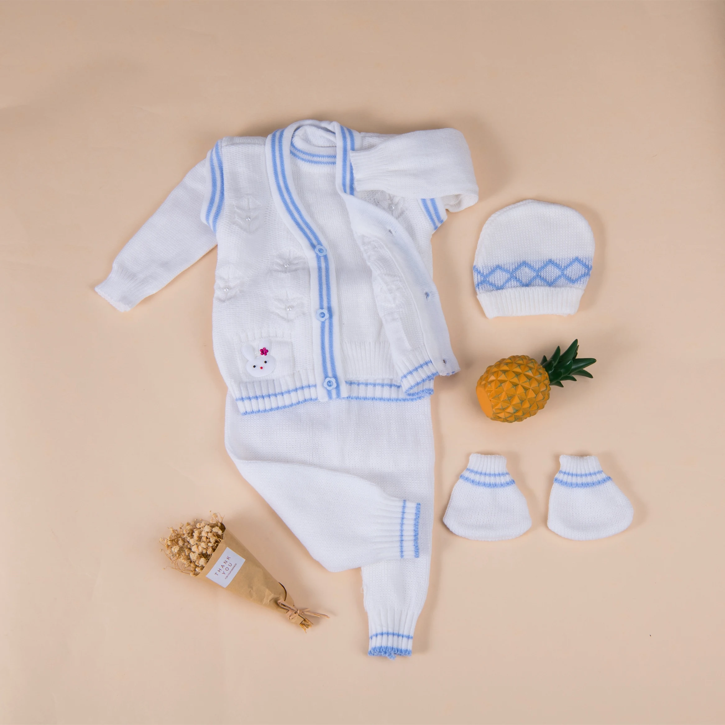 Wholesale Cheap Cute Flower Unisex Warm Winter Sweater Cardigan New Born Baby Sweater Set