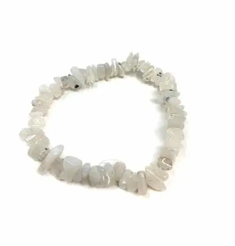 10mm Natural Rainbow White Moonstone Uncut Chips Beautiful Gemstone Beads Bracelets Jewelry Clasp Wholesale Price Stones Fashion