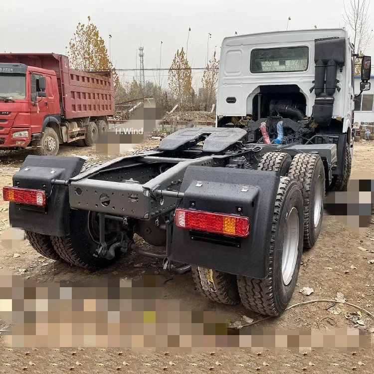 
10 wheels powerful 6*4 used HOWO tractor truck for sale 