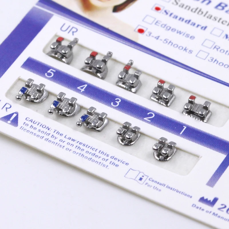 Ортодонтические скобы autолиганты