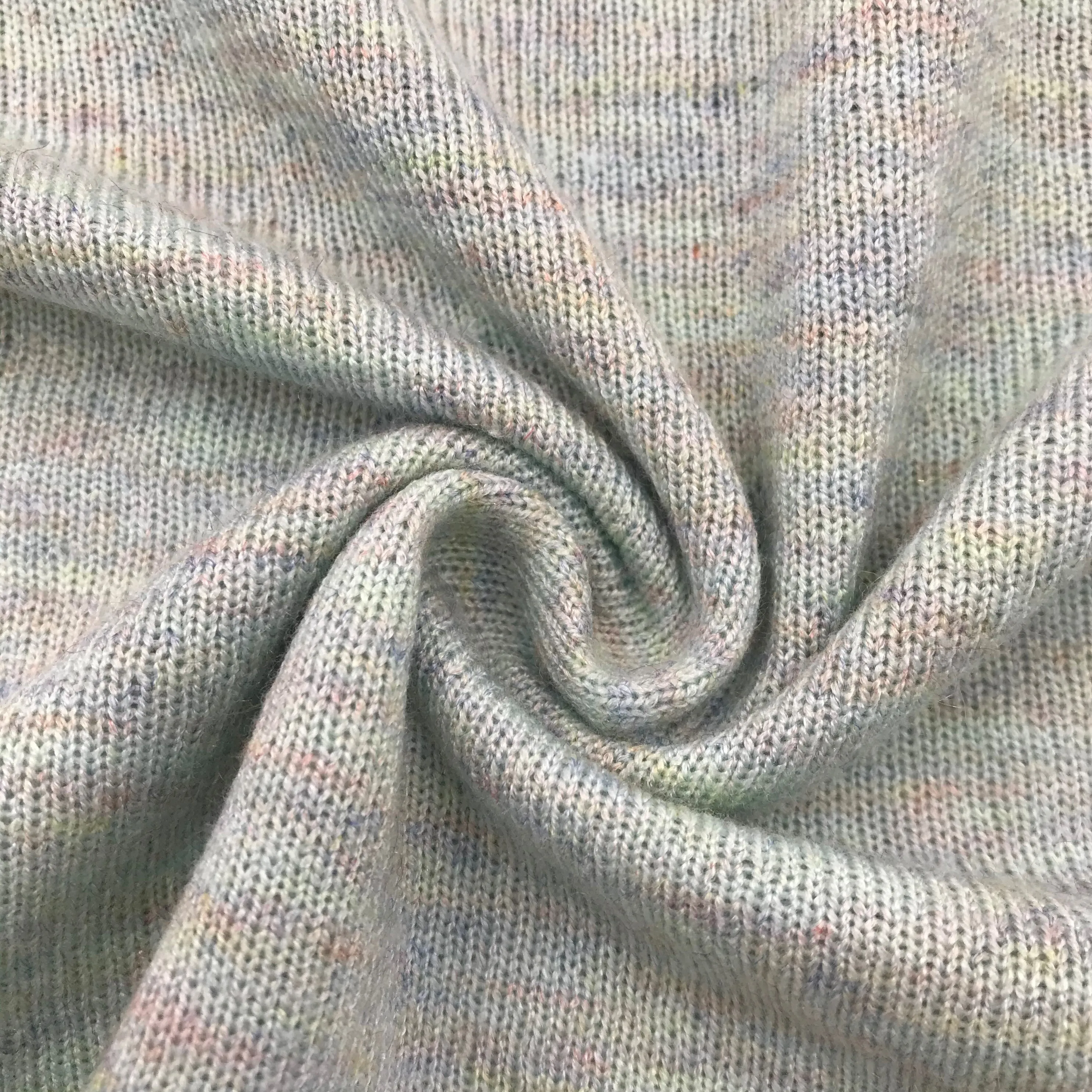 Мягкая Свободная трикотажная ткань хаки, 52% полиэстер, 40% вискоза, 8% спандекс, окрашенная нить хаки для свитера, кардигана, одежды