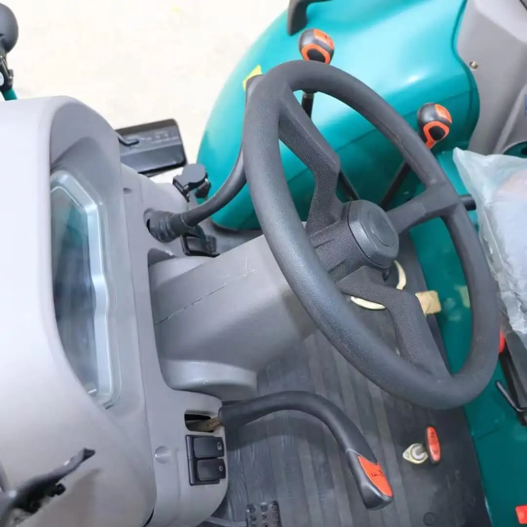 Chinese 4wd National Phase IV engine 100hp farm tractor