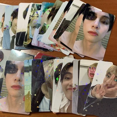 Idol collect paper photocard with hologram