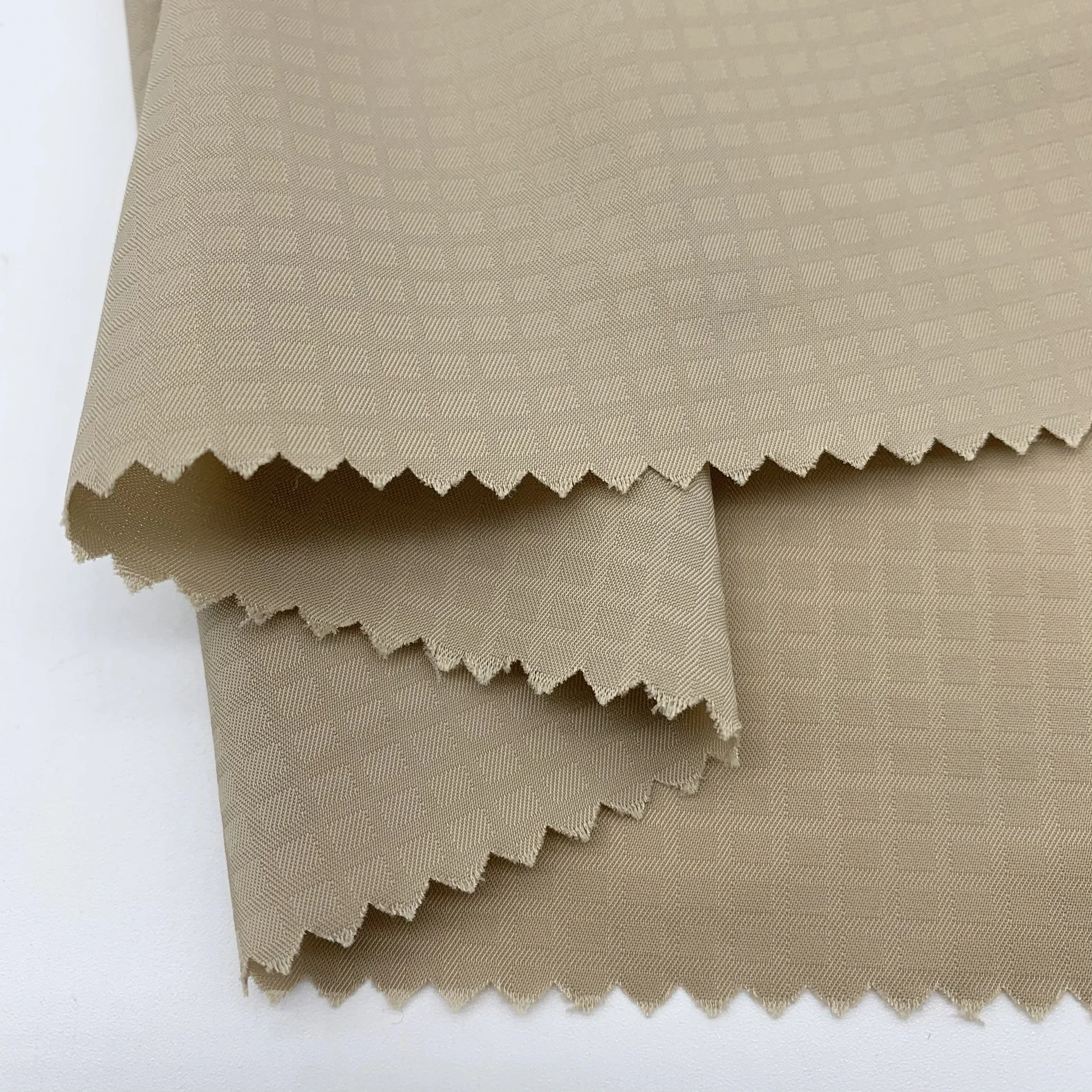 hot selling smooth soft 100%polyester T400 true memory check fabric for coat