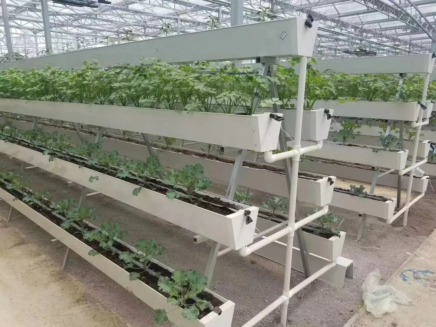 Indoor outdoor agricultural planting hydroponic strawberry gutter growing NFT channel for sale