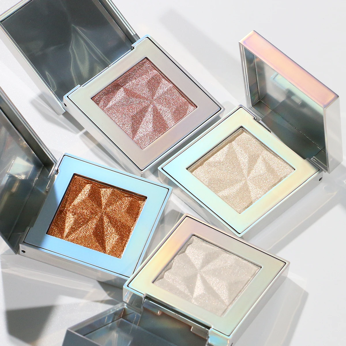 Hot Selling custom Vegan Glitter waterproof glitter 4 color glow palette Small quantity highlighter   make up Wholesale