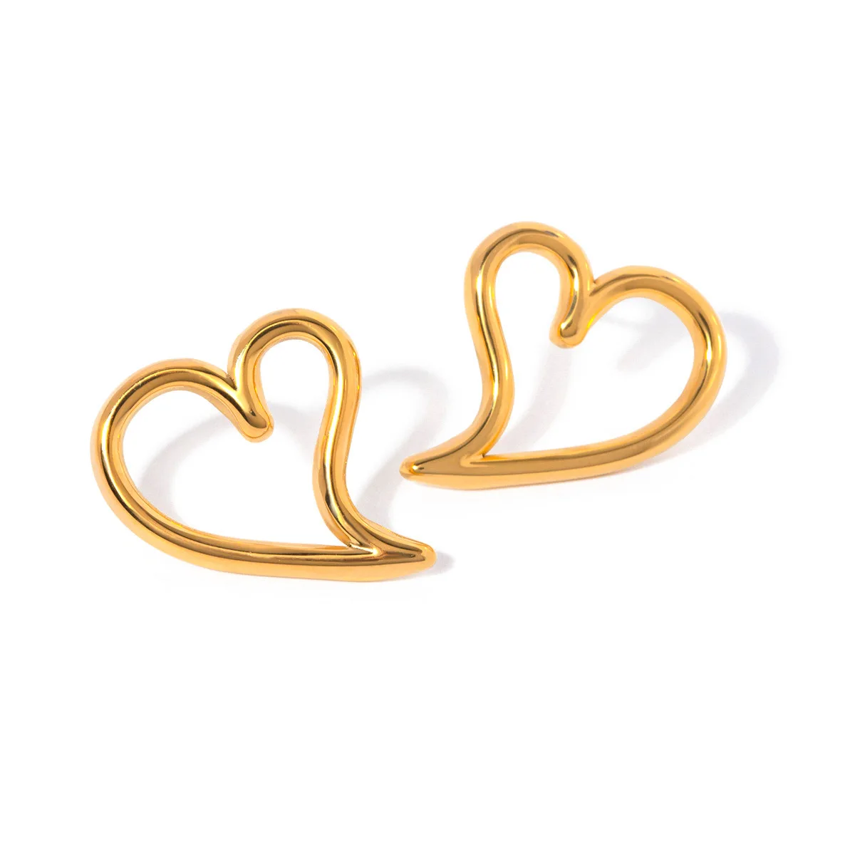 New Trend Heart Shape Earrings Stainless Steel Heart Hollow Stud Earrings Waterproof Trendy Fashion Charm Jewelry Gift