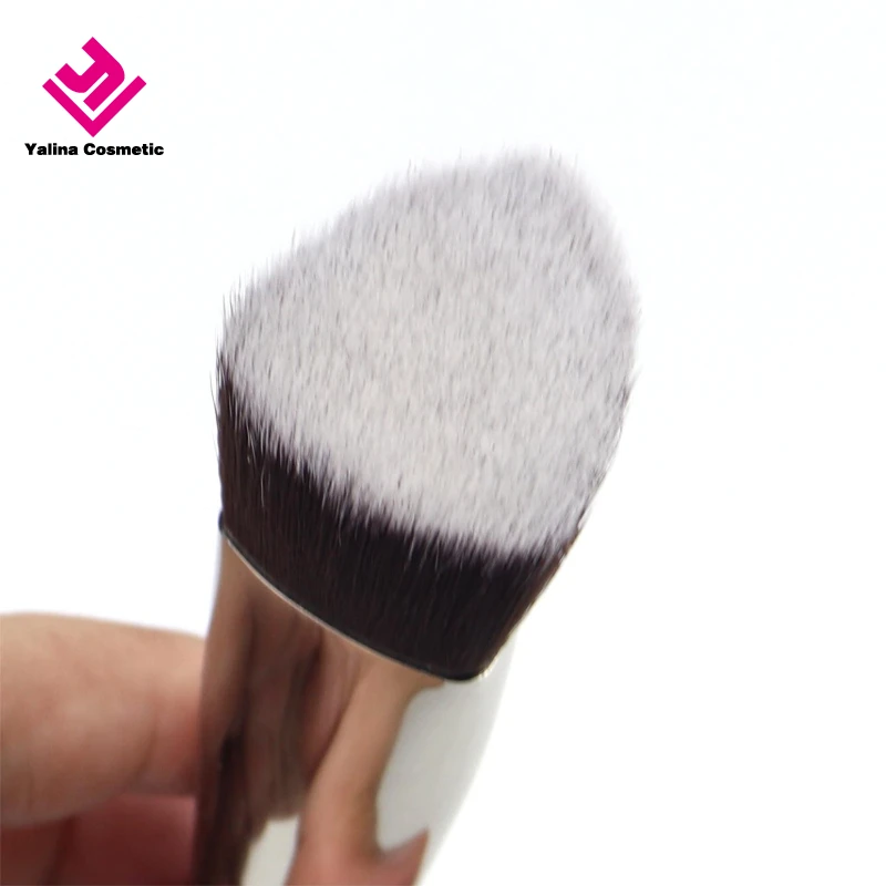 Yalina 2024 New 3D 4D Design Pyramid Type Multi Faceted Cream Foundation Brush Copper Tube Makeup Brushes