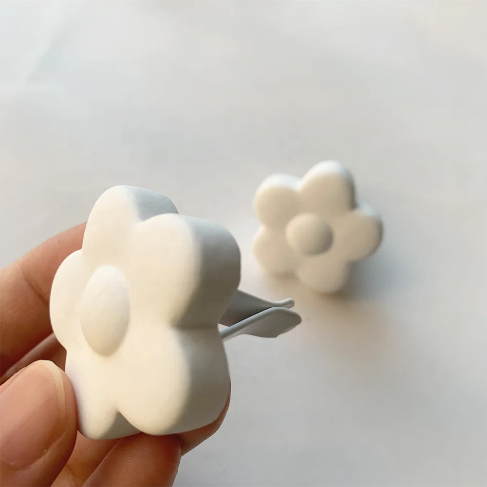 Hot selling home aroma essential Oil diffuser plaster stone car air freshener with vent clip