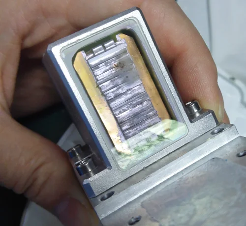 GT-X GTHM Series 808nm 500W 10 bars Diode Laser Macro Channel Stack