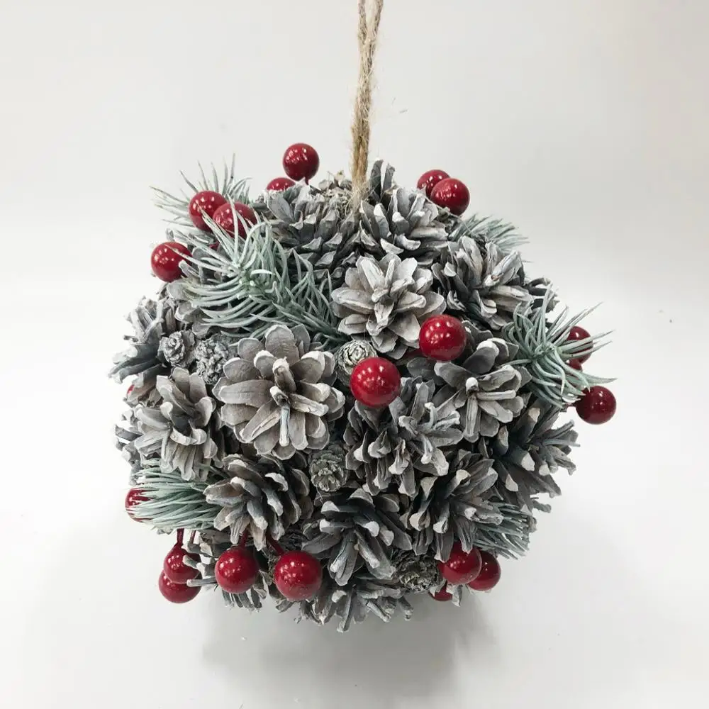 Wholesale Pine cone Christmas Wreaths for Front Door Decoration Wall Decoration