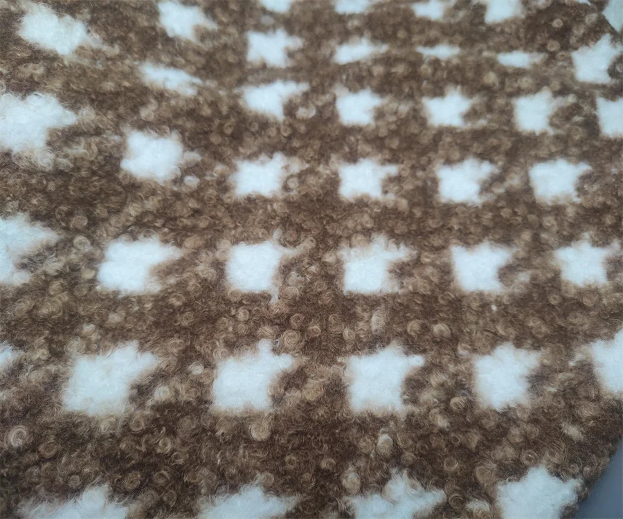 Hot selling 100% Polyester Terylene plaid Brown While Star Knitting Fleece Fabric for fashion toy bag