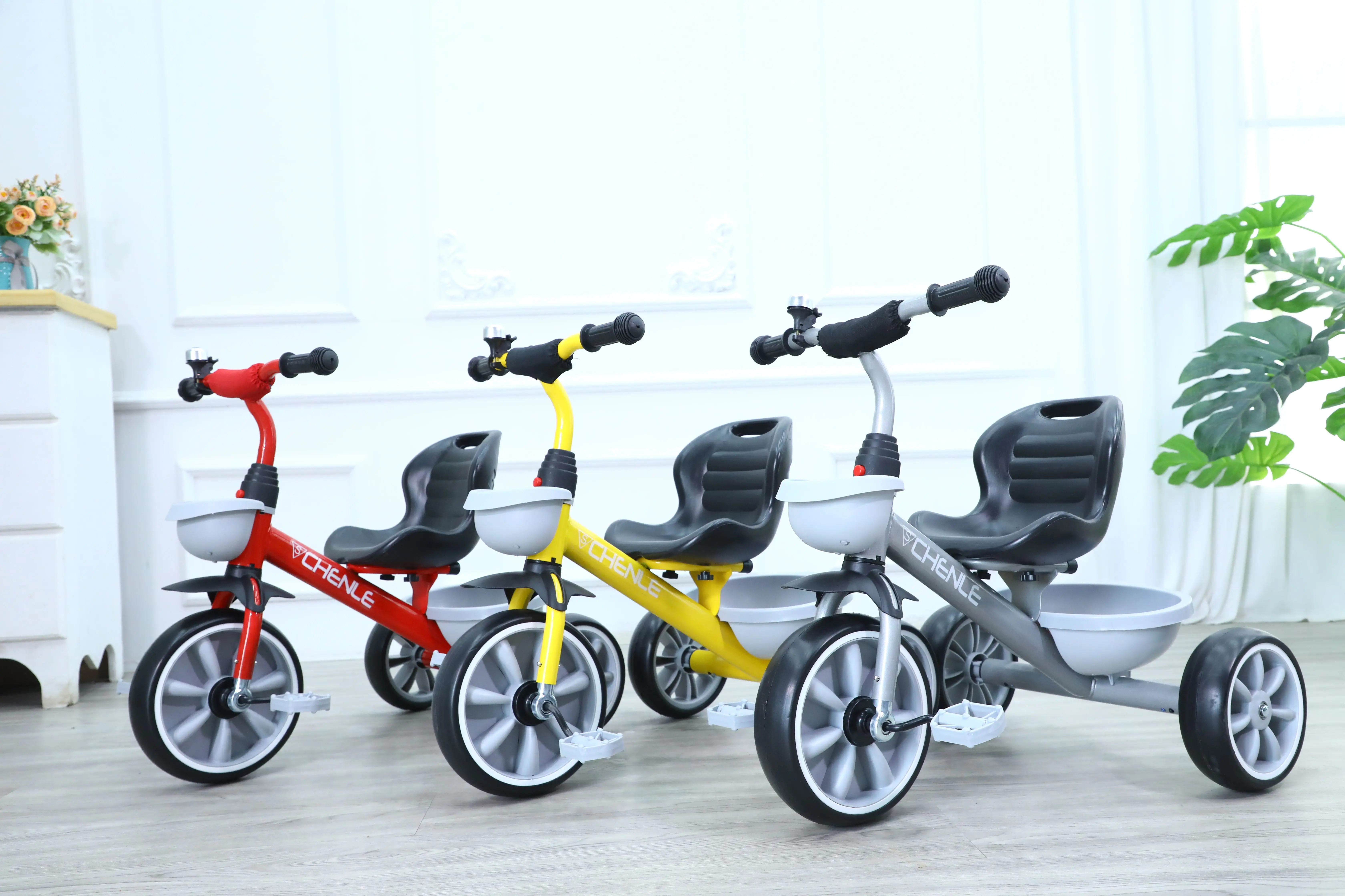 Горячие продажи 3 колесный детский металлический каркас трехколесный велосипед езды на автомобиле для малышей и детей постарше