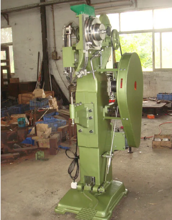 QK Solid rotary rivet machine Hollow rivet machine