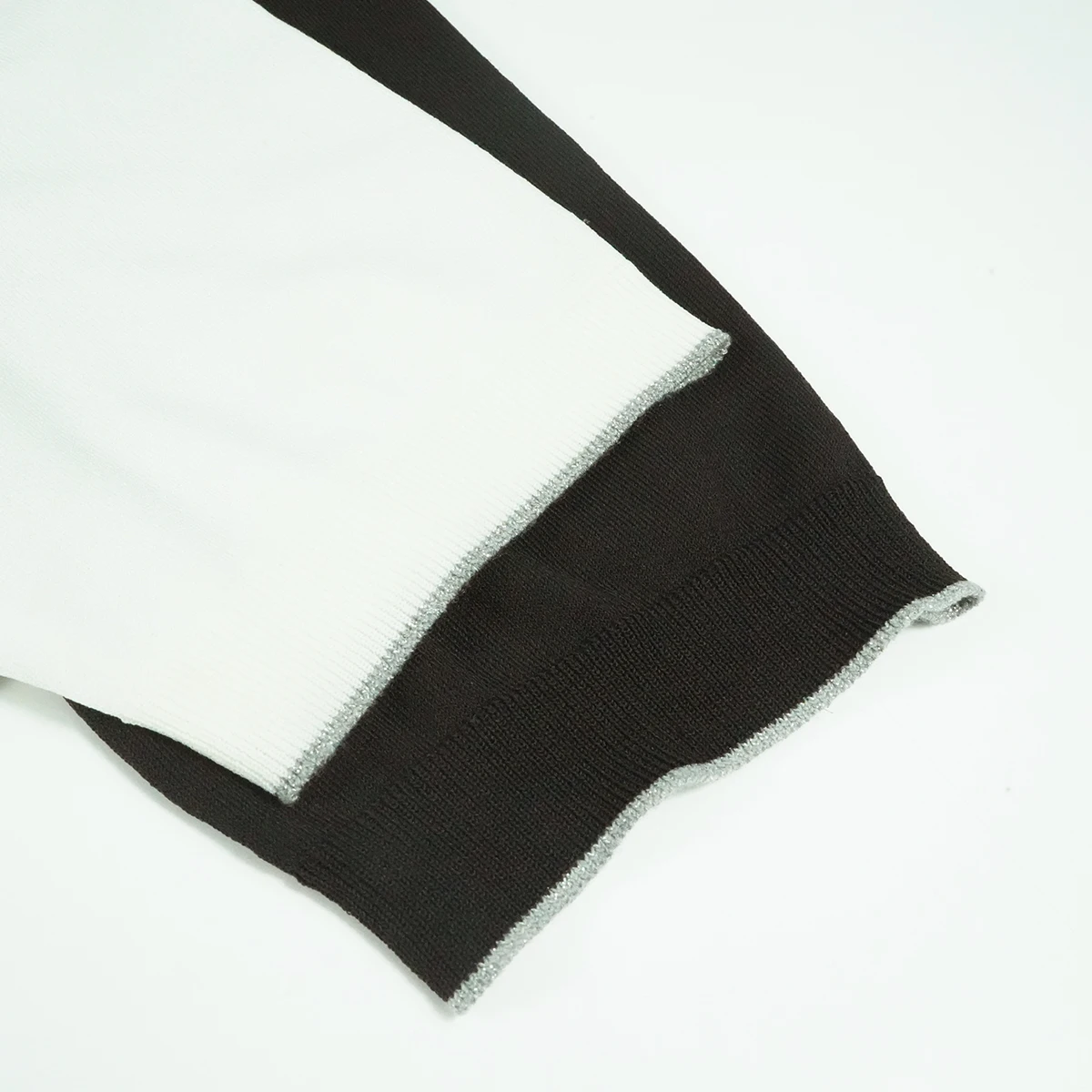 
2021 Korean Fashion Plain Summer Tencel Black and White for cos Short Sleeve Ladies Knitted Sweater 