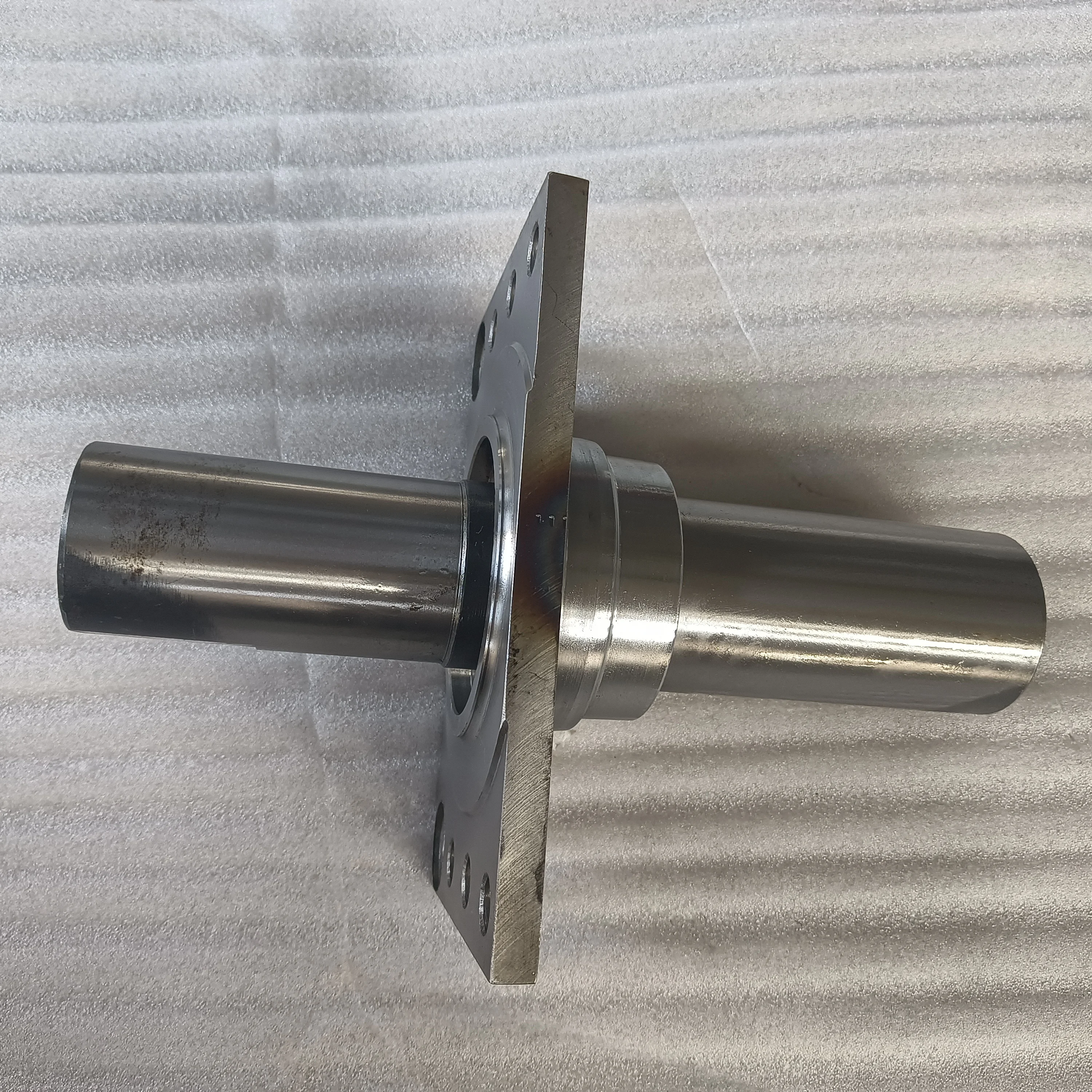 Bogie Suspension Support Pin 1793878 0073263 1814961 1373453 1635074 1735689 DAF Truck Parts