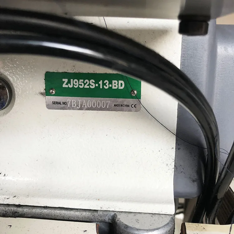 GOLDEN PRICE ZHONGJIE ZJ952S-13-BD Computerized Industrial OVERLOCK Sewing Machine used