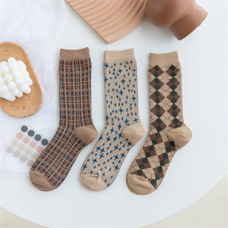 Новое поступление, вязаные носки средней длины в стиле древних путей, женские модные носки для осени и зимы