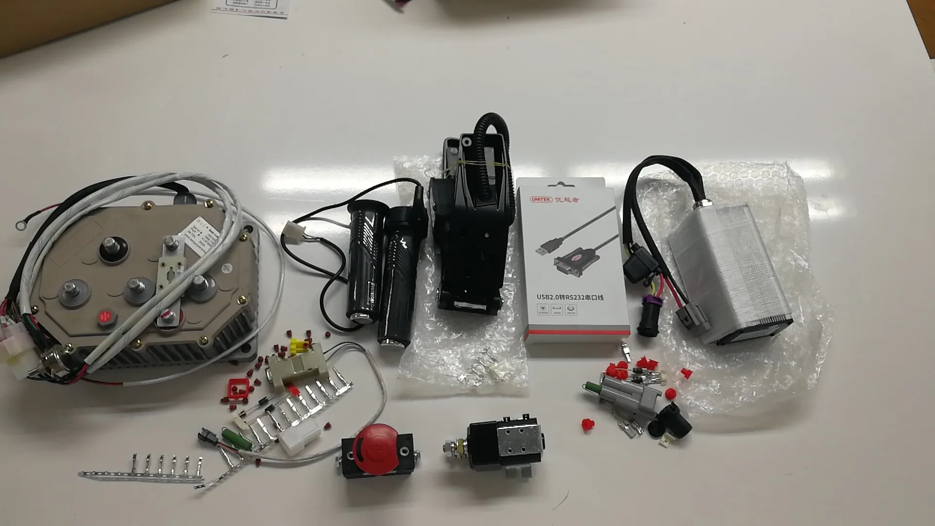 DC motor EMP013 72V 4kw 4000W 2580RPM 65.36Amp 14.81Nm eB3 B14 B34 B5 lectro-tricycle BLDC brushless dc motor with controller