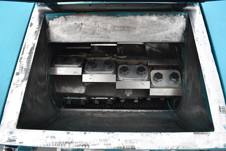 CE certificate flake knife pvc plastic crusher for recycling and injection molding industrial