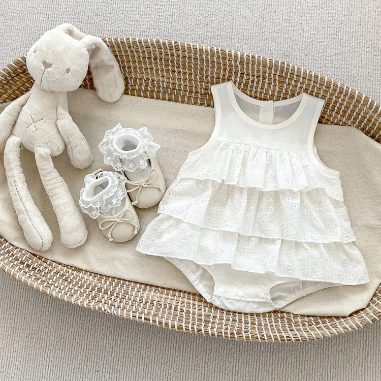 Autumn Baby Rompers Versatile Solid Color Lace Wrap Vest Thin Buttocks Support Knitted Outfit One Year Old Crawling