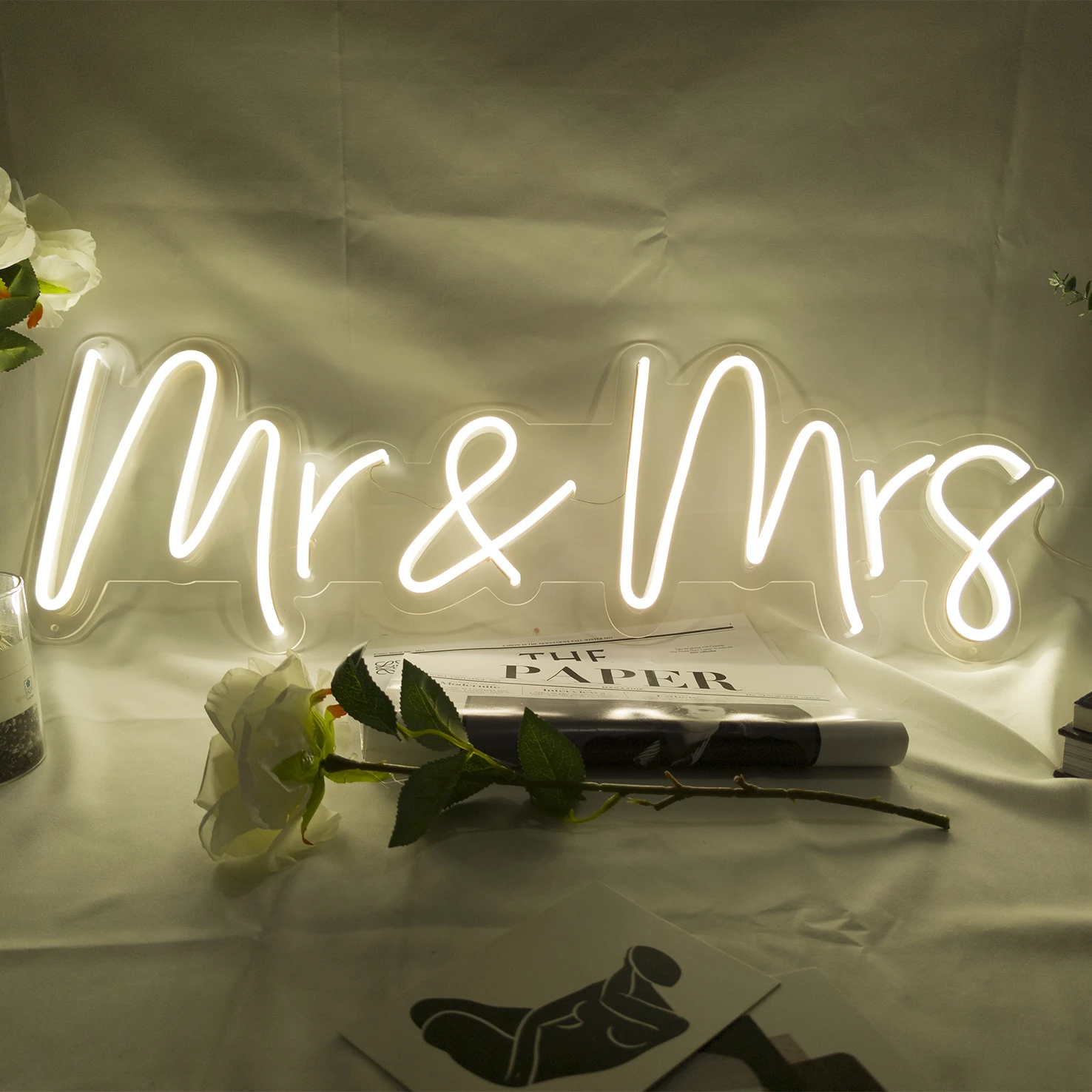 2021 popular acrylic custom new led advertising wedding birthday decoration flex planet dropship neon sign mr & mrs