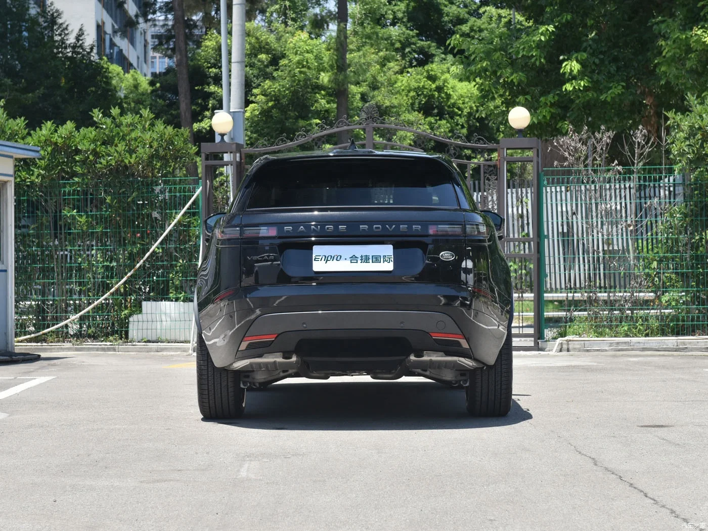 2022 марсоход Range Rover Velar P250 R-Dynamic S AWD Подержанный автомобиль