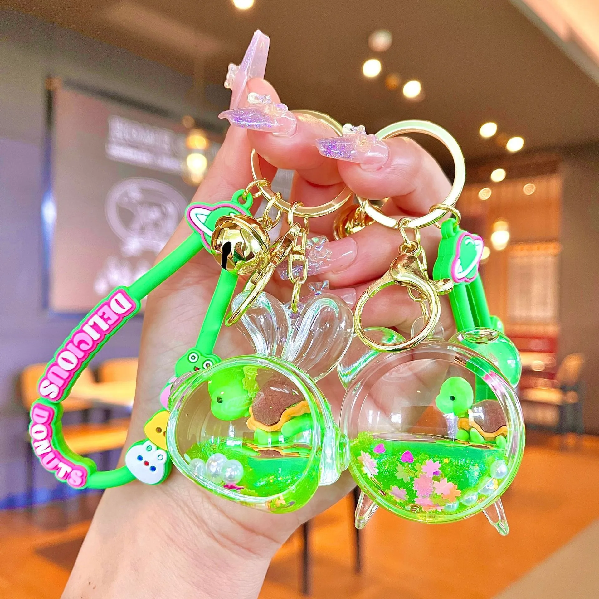 2024 New Creative Design Student School Bag Pendant Cute Green Underwater World Oil Into Bottle Bag Cup Floating Turtle Keychain