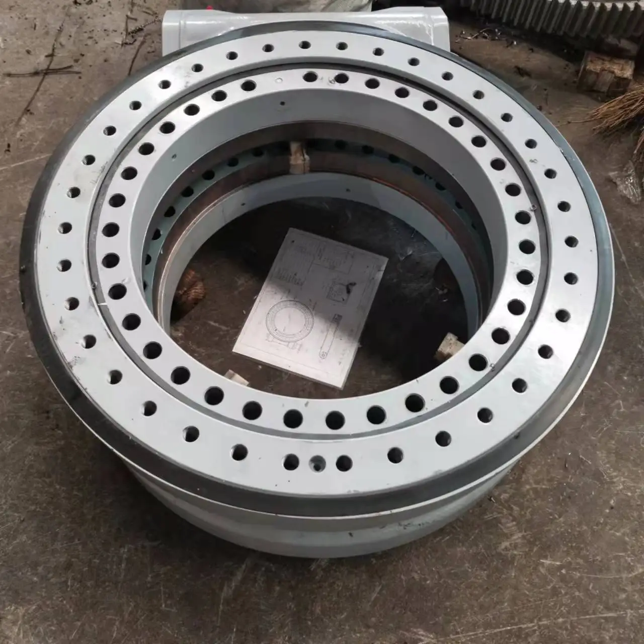 slewing drive WE9 with hydraulic motor