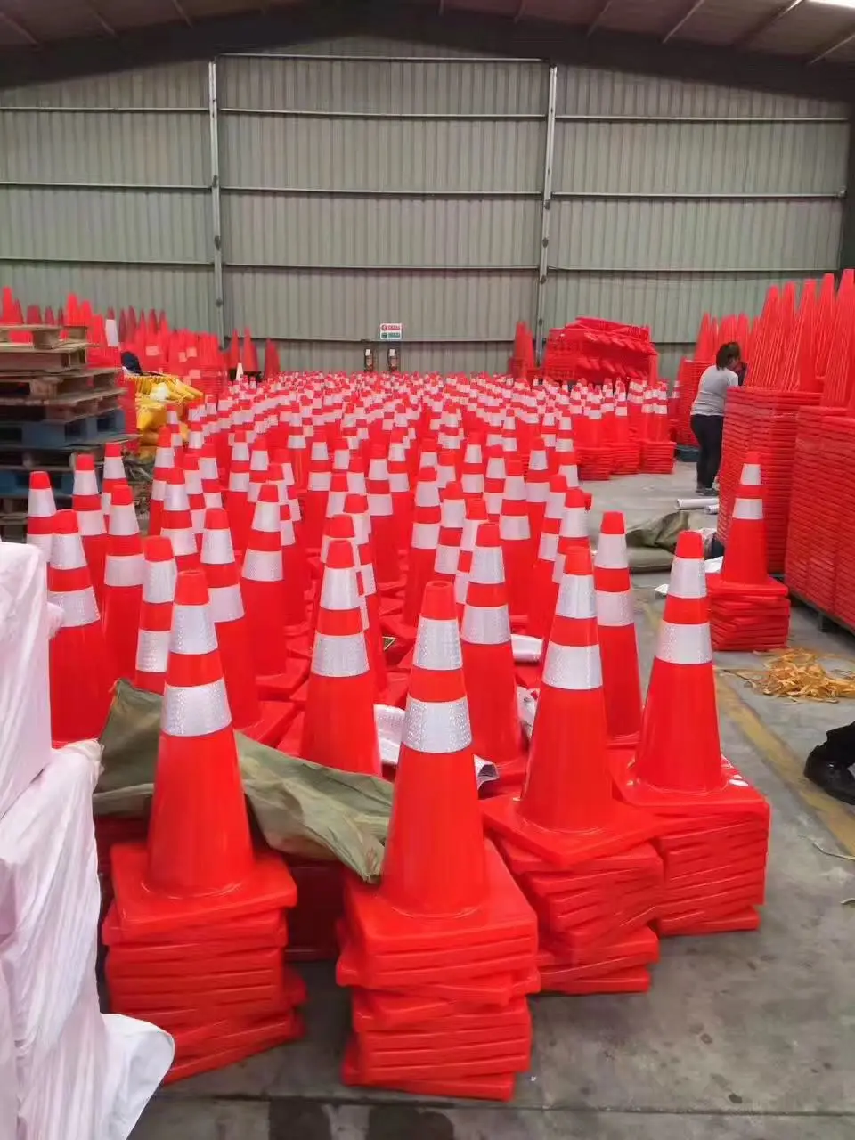 High Quality Best Reflective Cono De Seguridad Cone High Reflective Pvc Traffic Warning Cone